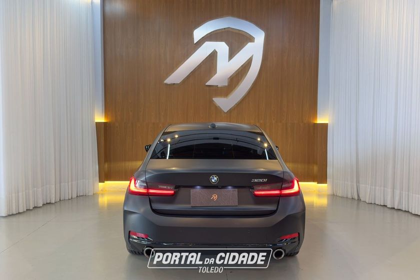BMW 320iA