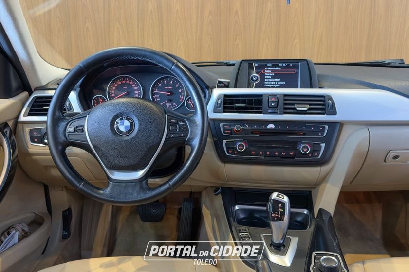 BMW 320iA