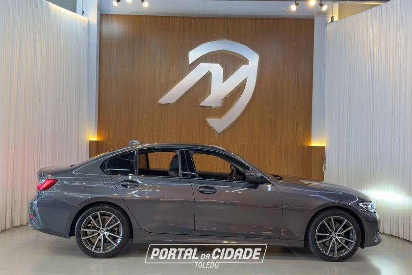 BMW 320iA