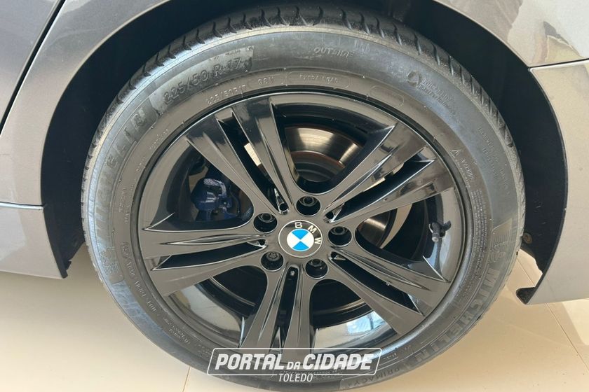 BMW 320iA