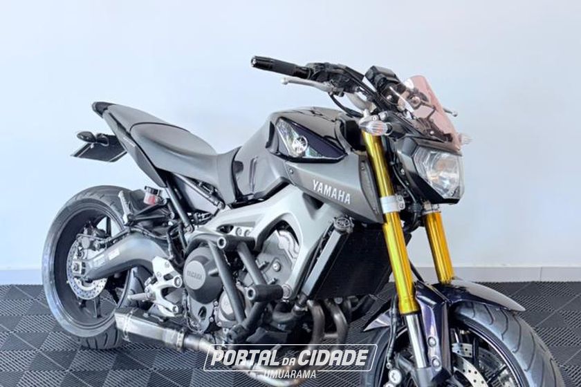 YAMAHA MT-09