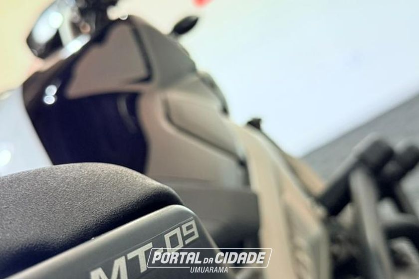 YAMAHA MT-09