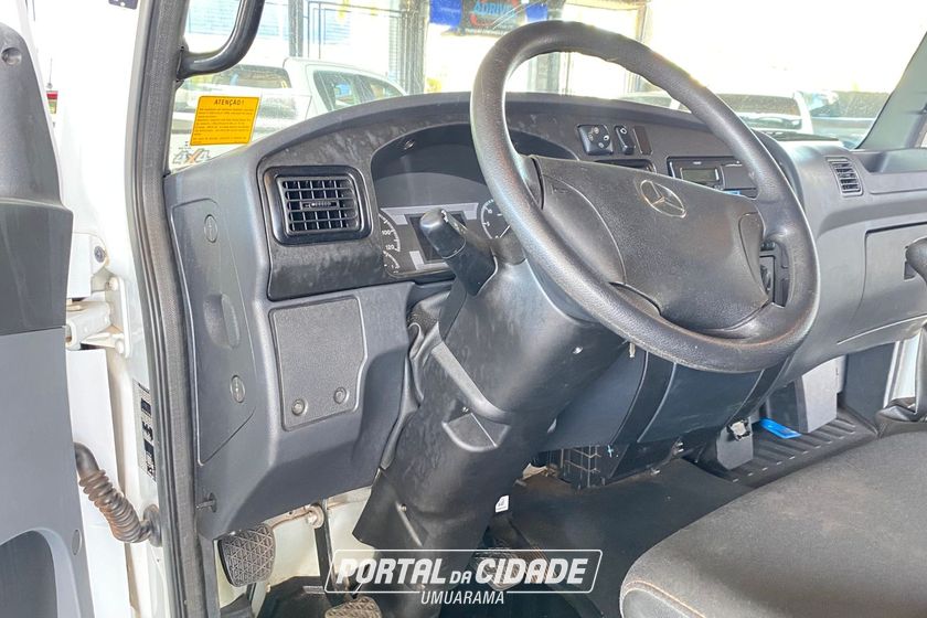 MERCEDES-BENZ Accelo