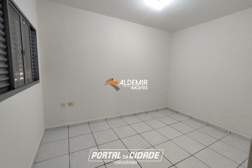 Casa para alugar - 100m&sup2; - Zona 6