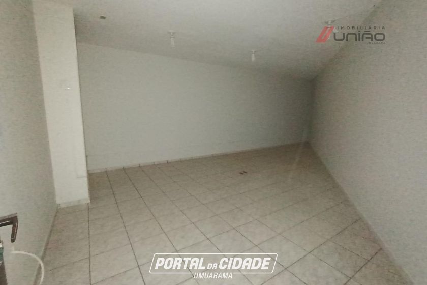 Sal&atilde;o Comercial para alugar - 880m&sup2; - Zona III