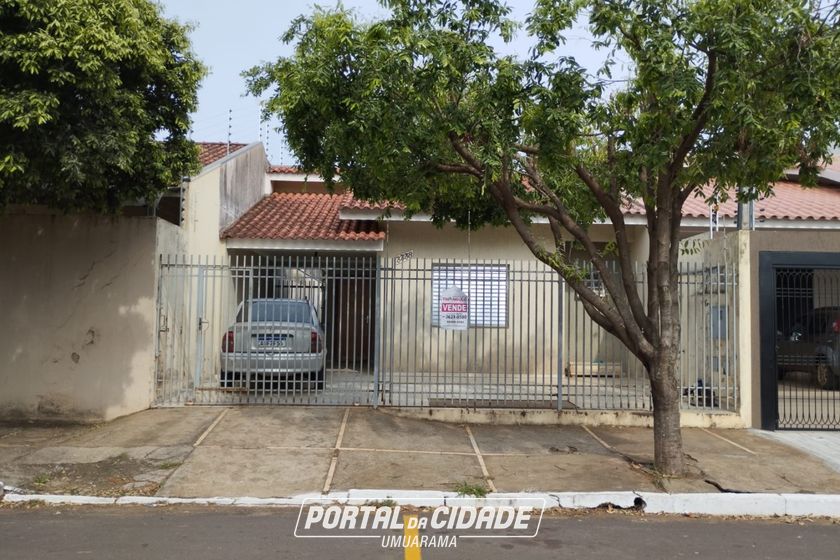 Casa &agrave; venda - 155m&sup2; - ZONA II