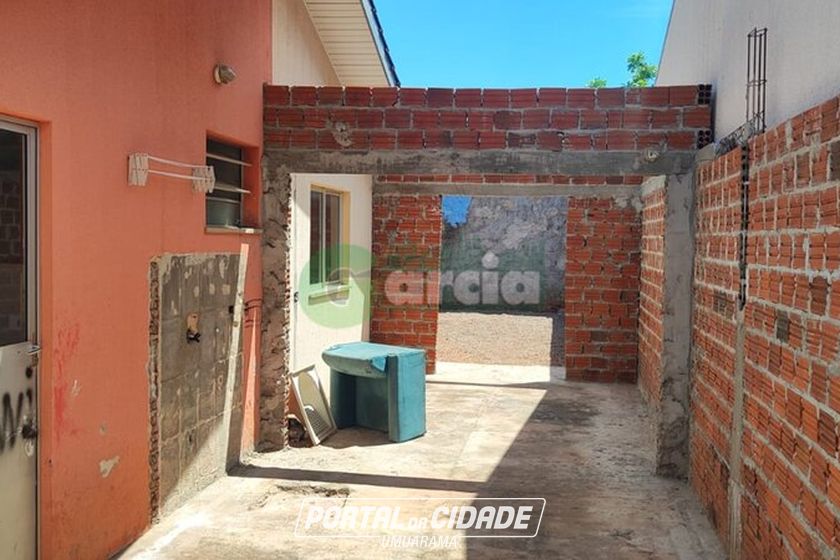 Casa &agrave; venda - 180m&sup2; - Conjunto Habitacional Sonho Meu