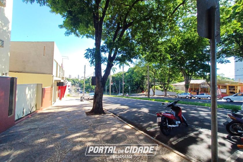 Apartamento &agrave; venda - 74m&sup2; - Zona I