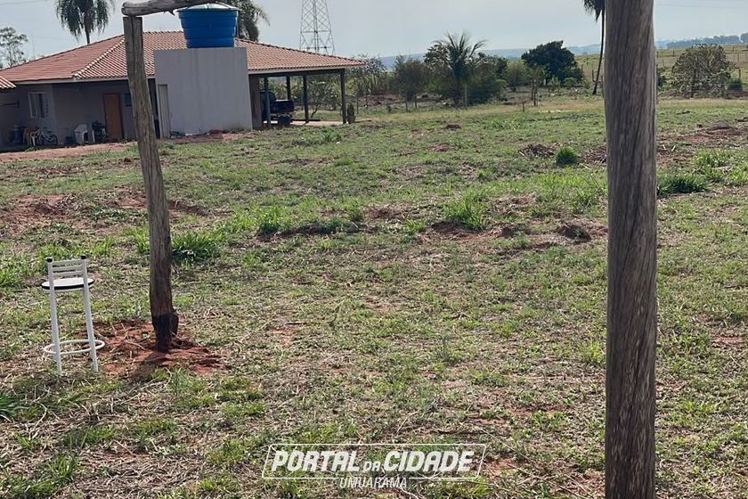 Ch&aacute;cara &agrave; venda - Rod. Henio Romagnoli