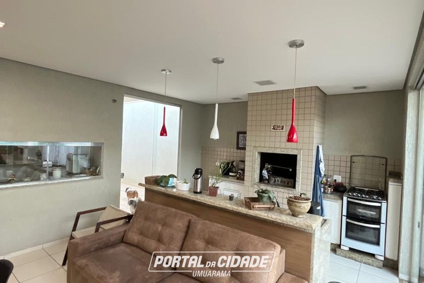 Casa &agrave; venda - 345m&sup2; - Jardim Tamoio