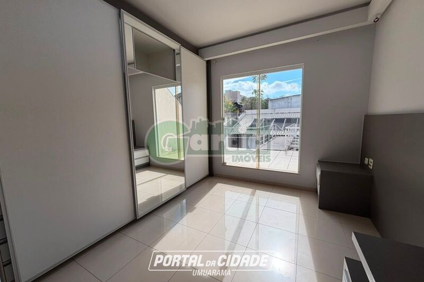 Sobrado para alugar - Zona III