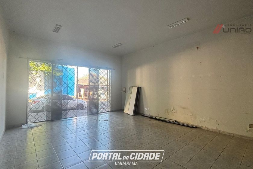 Sal&atilde;o Comercial para alugar - 76m&sup2; - Zona I
