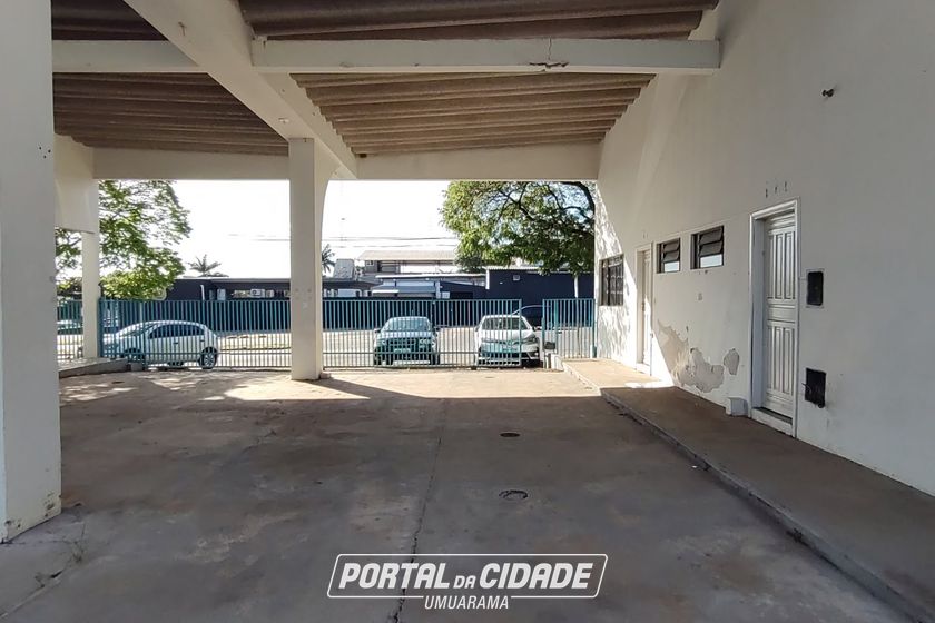 Sal&atilde;o Comercial para alugar - 940m&sup2; - Zona I-a