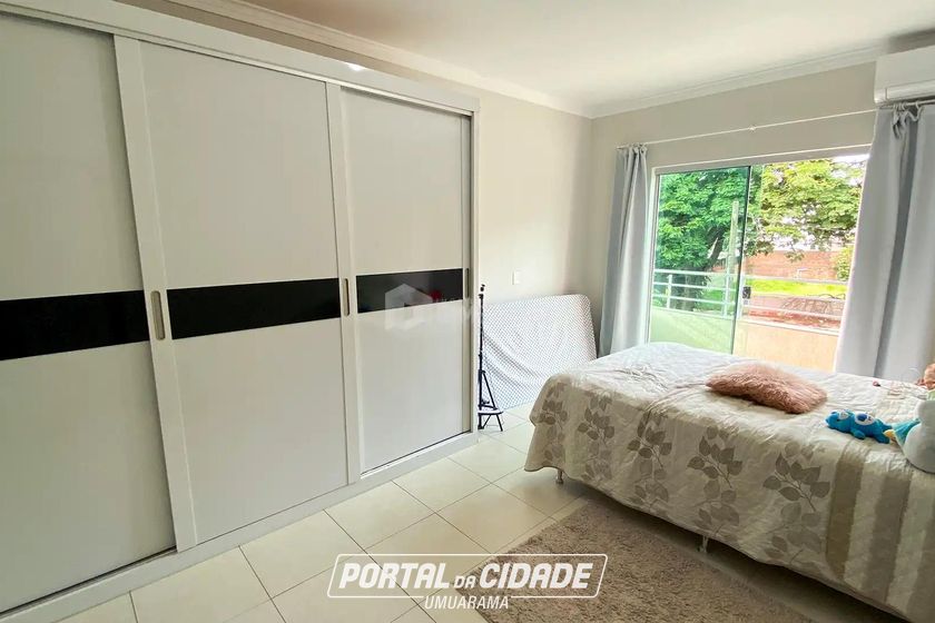 Sobrado &agrave; venda - 197m&sup2; - Zona II