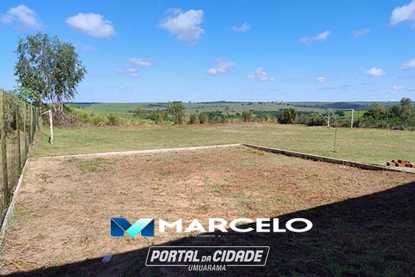 Ch&aacute;cara &agrave; venda - 2000m&sup2; - PR - 580