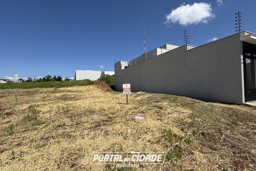 Terreno &agrave; venda - 187m&sup2; - Zona III