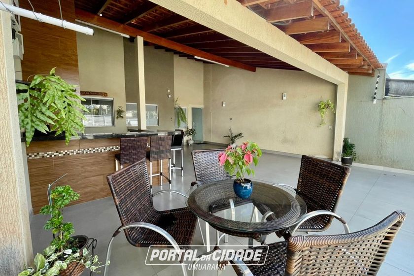 Casa &agrave; venda - 145m&sup2; - ZONA IV