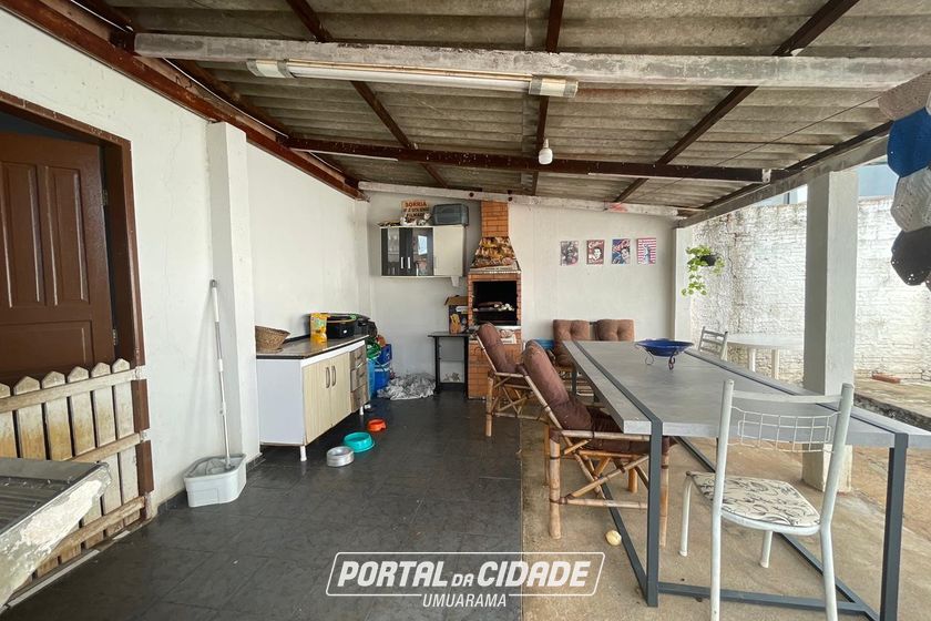 Casa &agrave; venda - 96m&sup2; - CONJUNTO RESIDENCIAL OURO PRETO