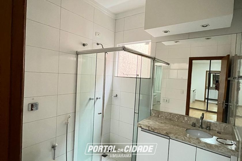 Sobrado &agrave; venda - 262m&sup2; - Zona II