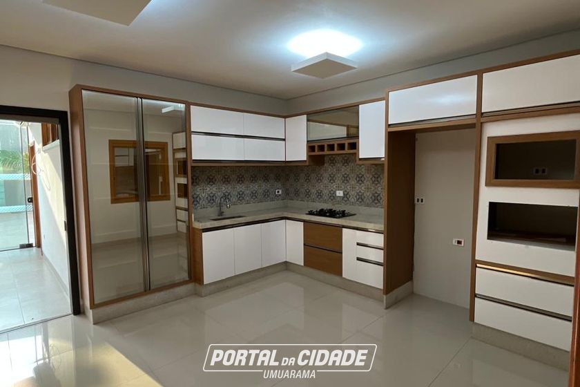 Sobrado &agrave; venda - 428m&sup2; - Jardim Imigrantes II