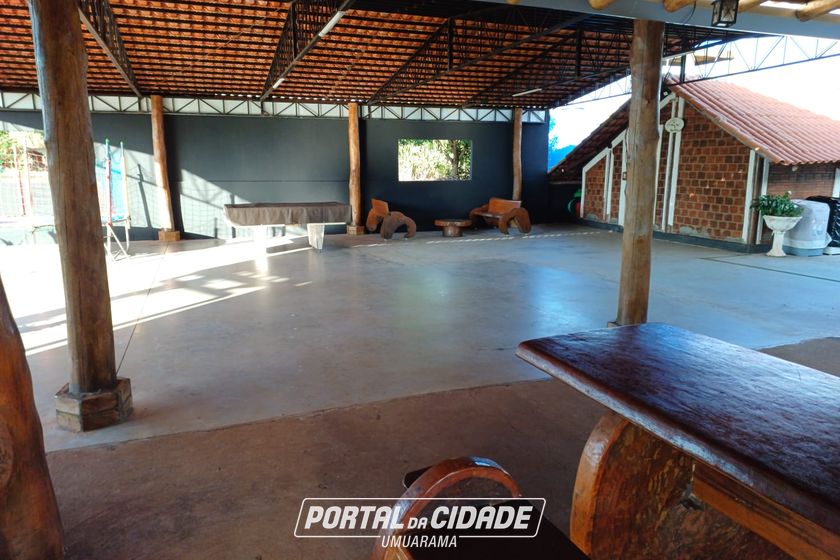 Ch&aacute;cara &agrave; venda - 20m&sup2; - Estrada Jaborandi