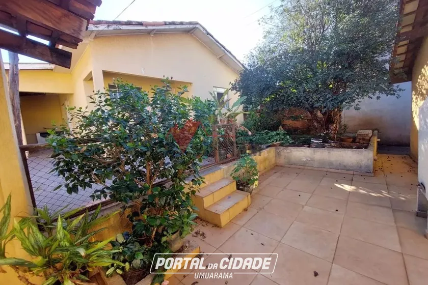 Casa &agrave; venda - Zona IV