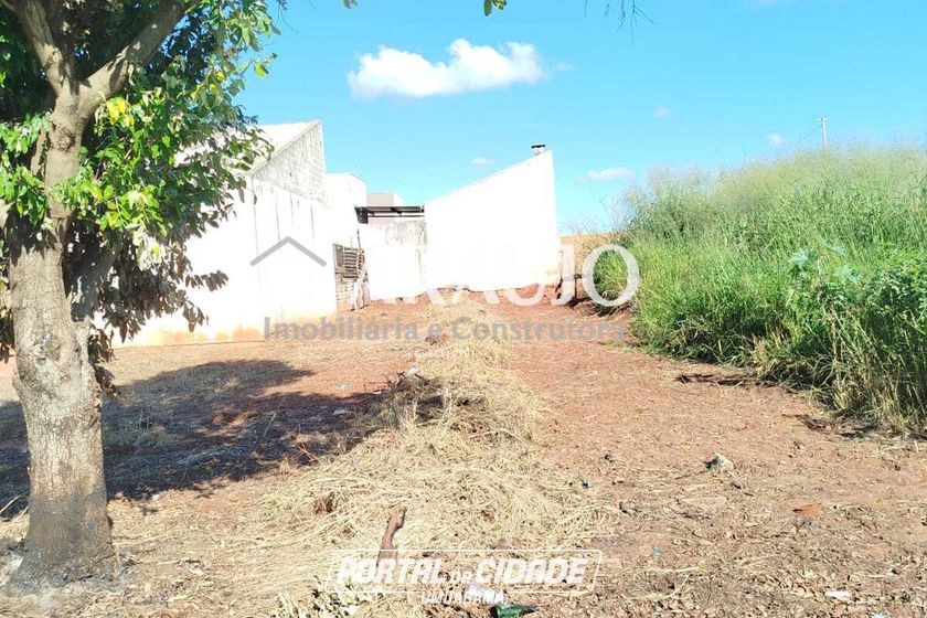 Terreno &agrave; venda - 138m&sup2; - Jardim Janina