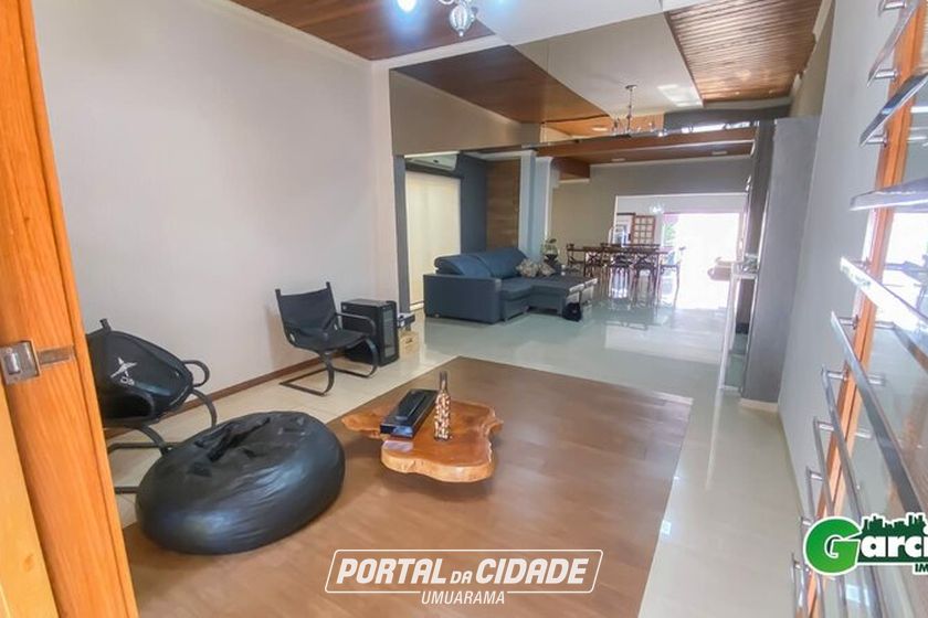 Casa &agrave; venda - 258m&sup2; - Zona II