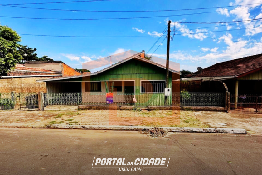 Terreno &agrave; venda - 500m&sup2; - Centro