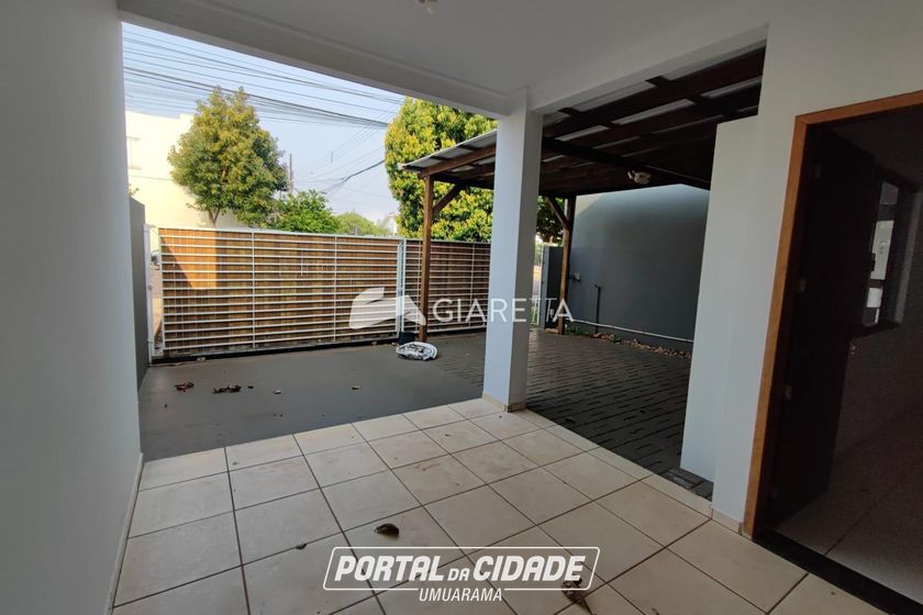 Casa &agrave; venda - 75m&sup2; - JARDIM GISELA