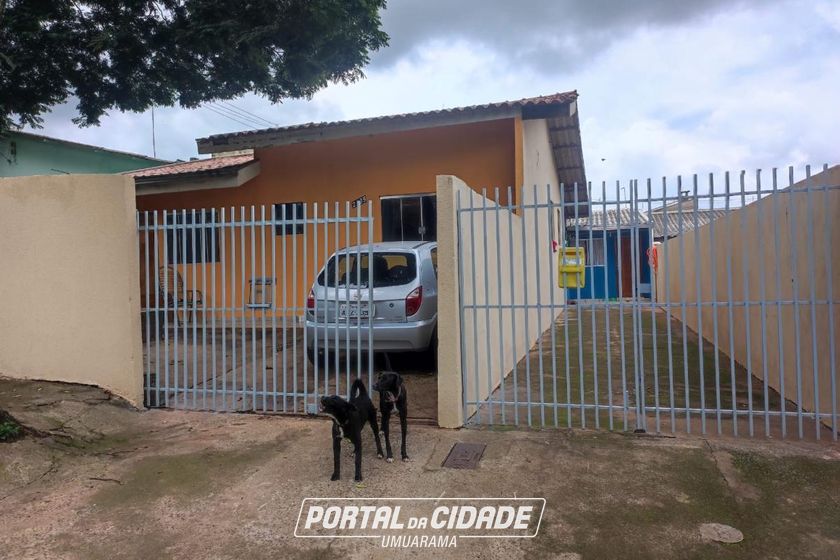 Casa &agrave; venda - 150m&sup2; - Jardim C&oacute;rrego Longe