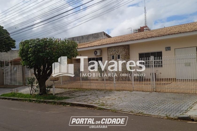 Casa &agrave; venda - 300m&sup2; - Zona II
