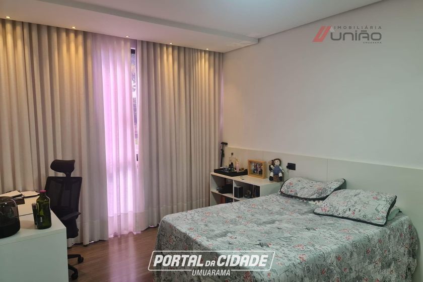 Casa &agrave; venda - 245m&sup2; - Zona IV