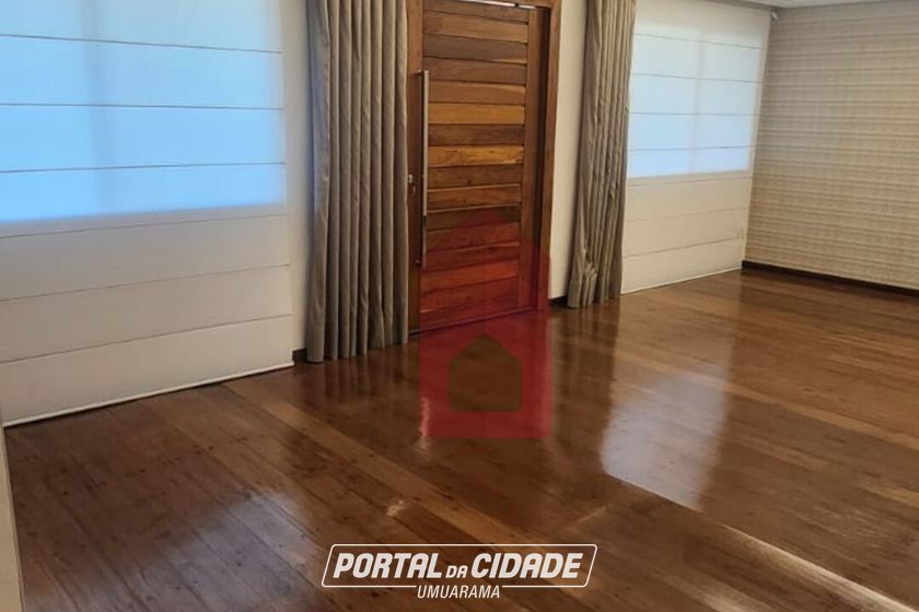 Casa para alugar - 332m&sup2; - Zona I