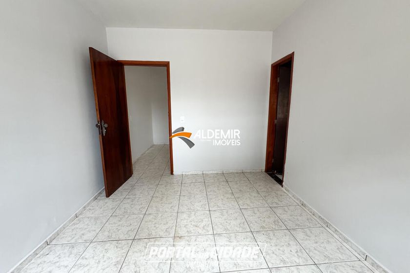 Casa para alugar - 92m&sup2; - Zona 06