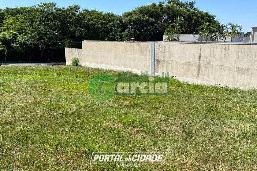 Terreno &agrave; venda - 757m&sup2; - Jardim Alphavile