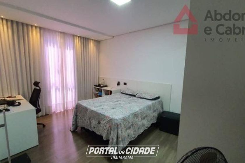 Casa &agrave; venda - 245m&sup2; - Zona V