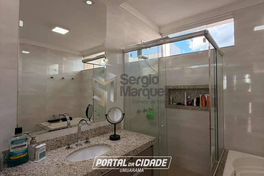 Sobrado &agrave; venda - 227m&sup2; - Condom&iacute;nio Ecoville