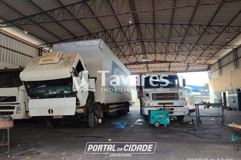 Sal&atilde;o Comercial &agrave; venda - 950m&sup2; - Parque Industrial