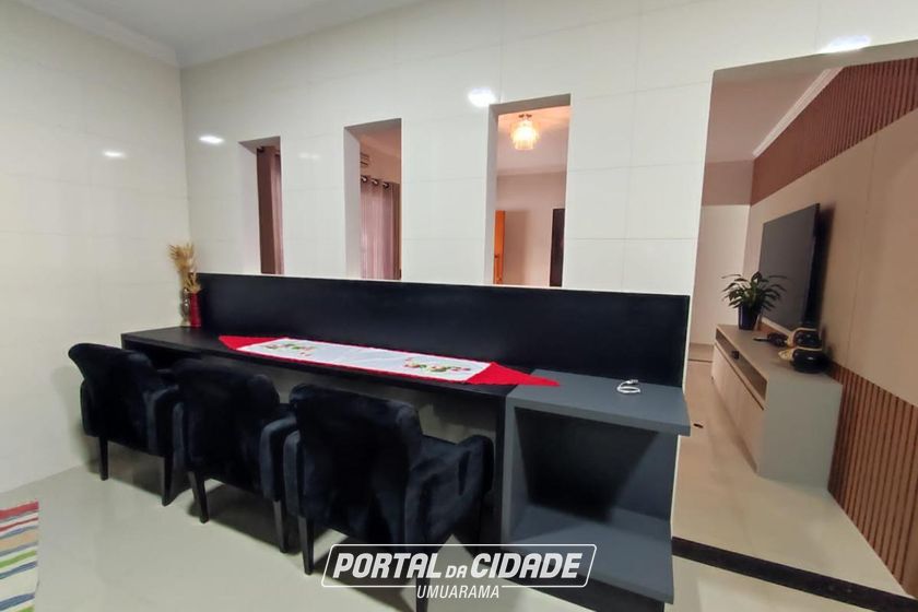 Casa &agrave; venda - 244m&sup2; - Zona V