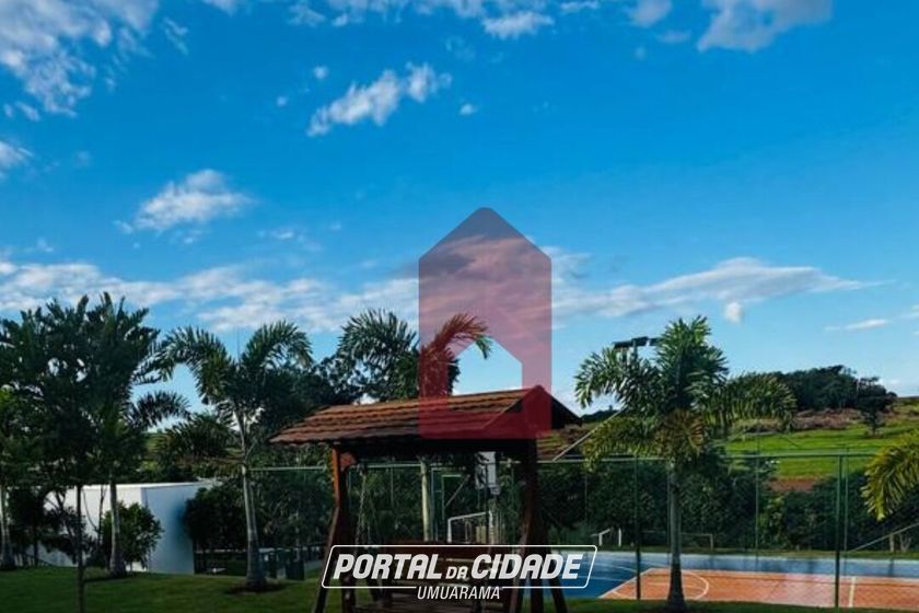 Terreno &agrave; venda - 246m&sup2; - Zona III