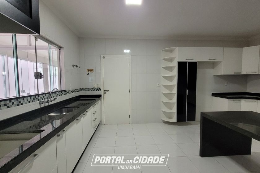Apartamento &agrave; venda - 315m&sup2; - Zona VII