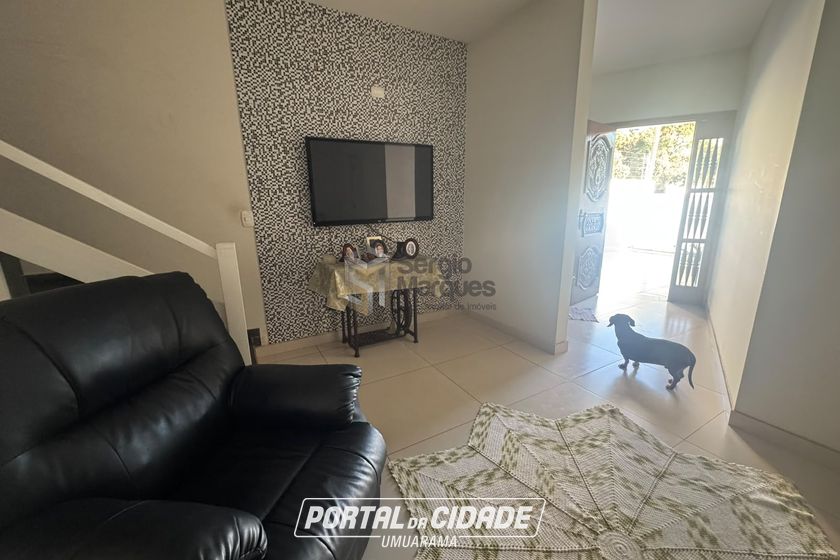 Sobrado &agrave; venda - 238m&sup2; - Zona 2