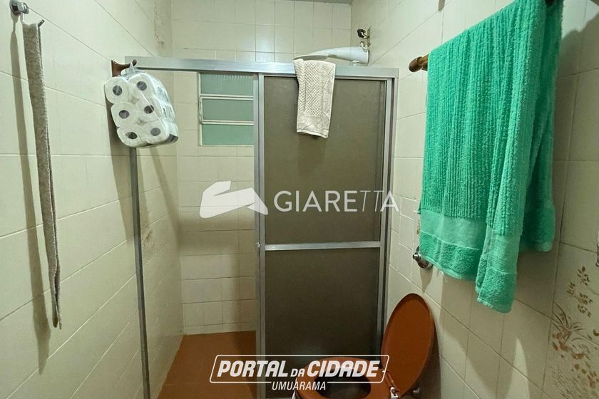Terreno &agrave; venda - 204m&sup2; - CENTRO