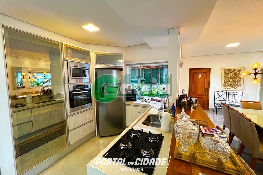 Casa &agrave; venda - 400m&sup2; - Zona II