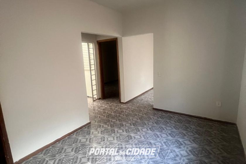 Casa para alugar - 80m&sup2; - Zona VII