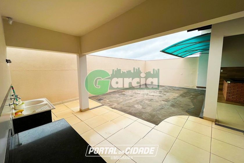 Casa &agrave; venda - 360m&sup2; - Jardim Harmonia