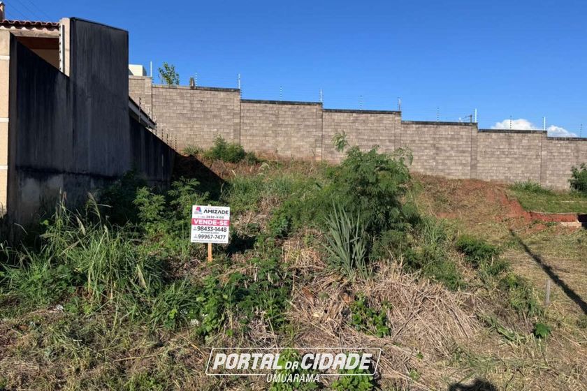 Terreno &agrave; venda - 180m&sup2; - Antartica