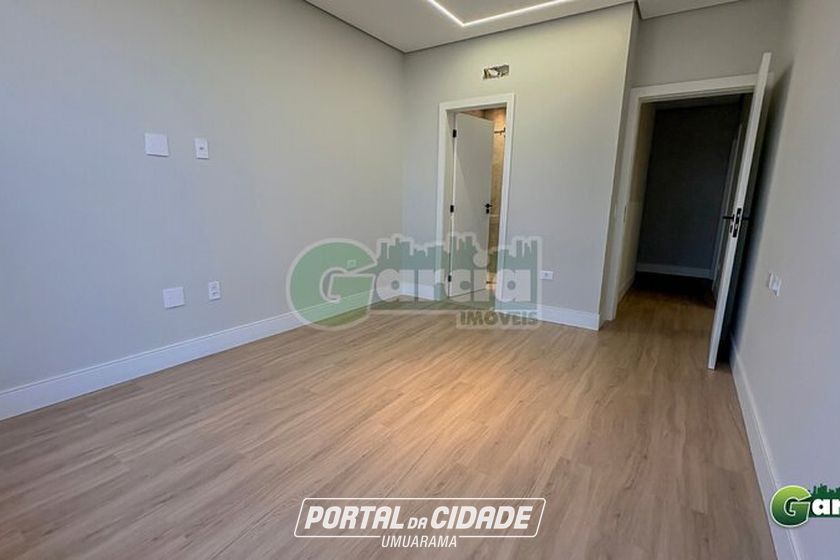 Casa &agrave; venda - 250m&sup2; - Residencial Portal das &Aacute;guas