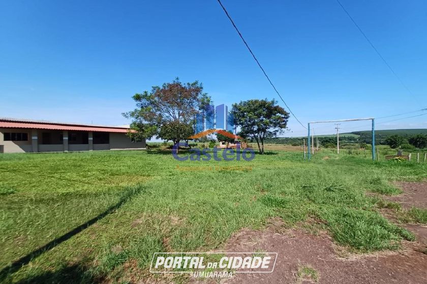 Ch&aacute;cara &agrave; venda - 3m&sup2; - &Aacute;REA RURAL MARILUZ